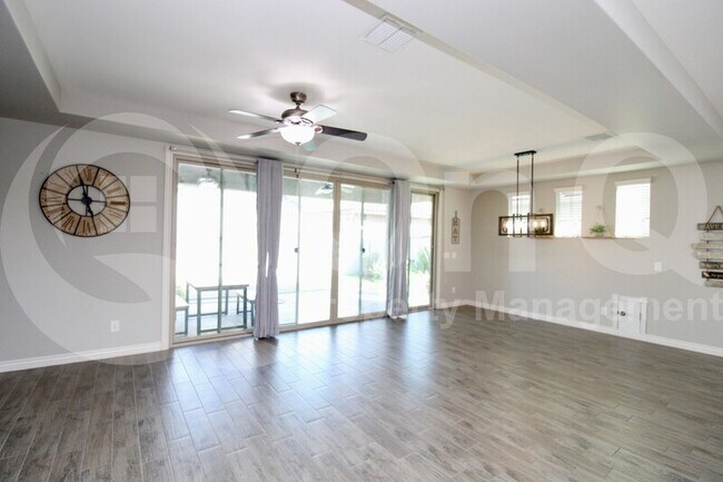 Foto del edificio - 3672 E Perkinsville St