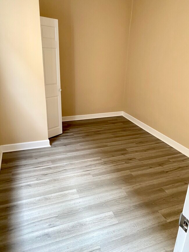 Foto del edificio - 4506 N Keystone Ave