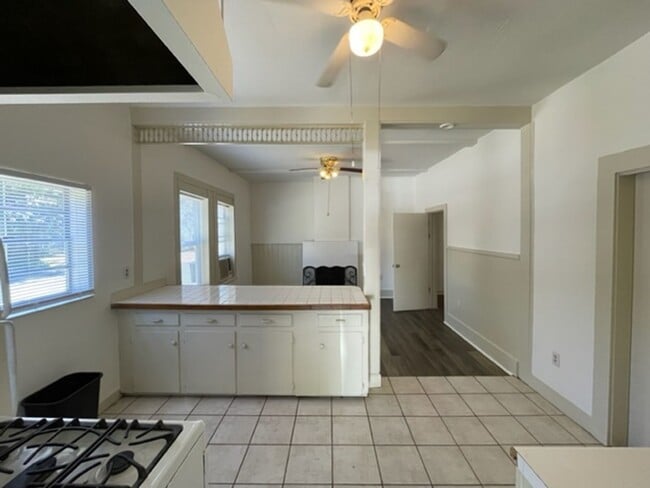 Foto del edificio - Large One Bedroom In Duck Pond Available in August!!!!