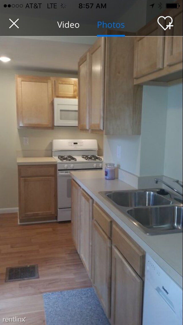 Building Photo - 2 br, 1 bath House - 58 Syracuse St