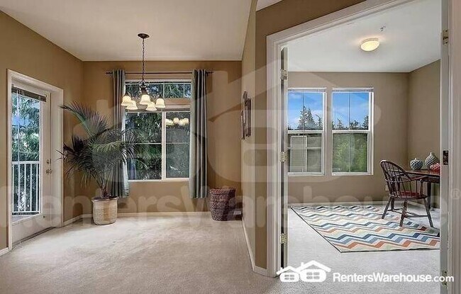 Building Photo - Your Dream Home: Cozy, Convenient, and Charming!