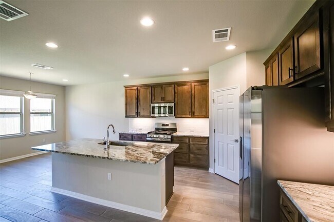 Foto del edificio - 837 Falkland Trace