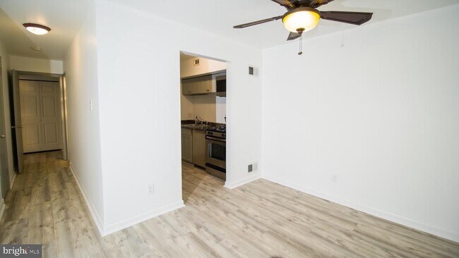 Foto del edificio - 11602 Vantage Hill Rd