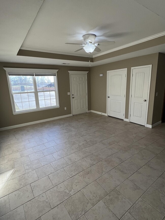 Building Photo - 903 W Gay St