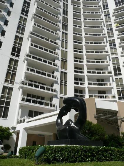 Foto del edificio - 901 Brickell Key Blvd