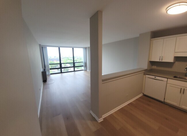 Foto del edificio - 1636 N Wells St
