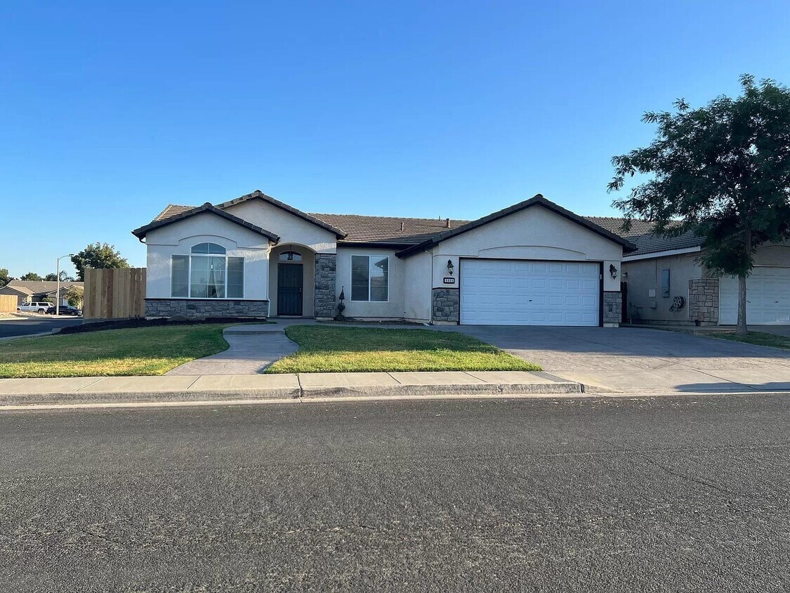 CITY VIEW HOME Apartment for Rent in Hanford, CA