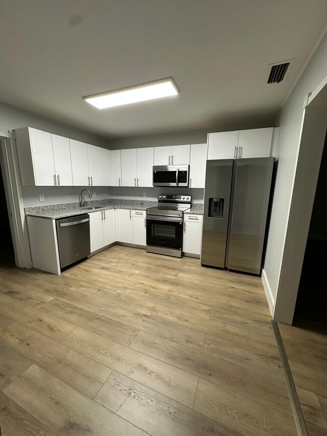 Building Photo - 1428 Morningside Dr