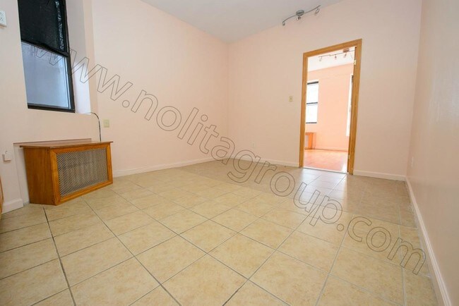Foto del edificio - 122 Forsyth St