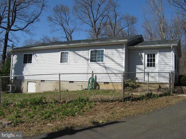 Building Photo - 6315 Long Beach Dr