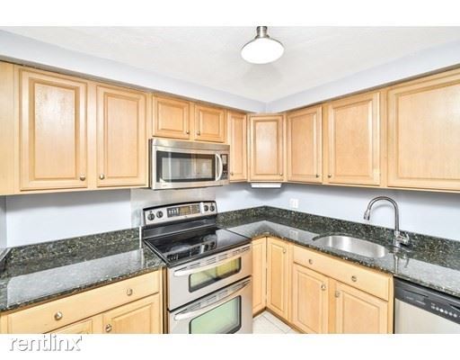 Primary Photo - 2 br, 1 bath Condo - 56 Coffey St, 8 Unit 8