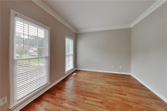 Foto del edificio - 3930 Summit Gate Dr