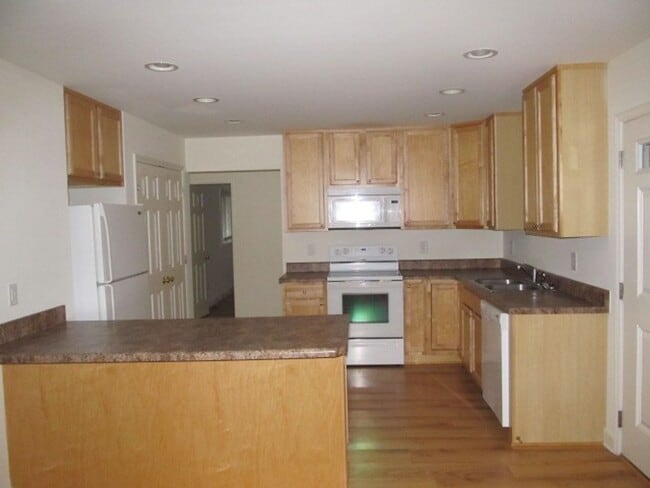 Photo - Chapel Hill / W Stinson Duplex House