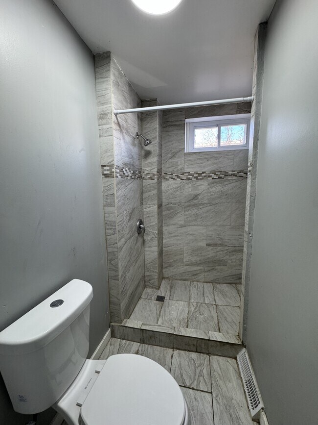 Foto del edificio - 542 S Queen St