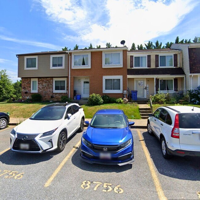 Foto del edificio - 8756 Beacon Cir