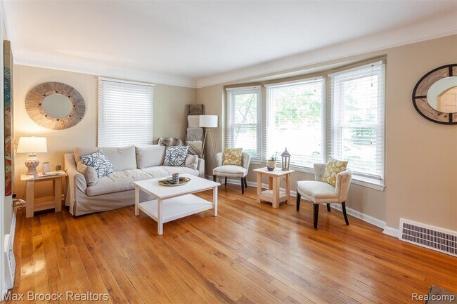 Foto del edificio - 1997 Henrietta St