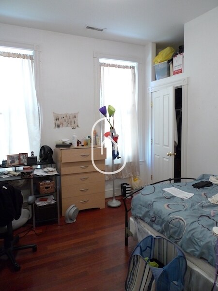 Foto del edificio - 1552 Tremont St