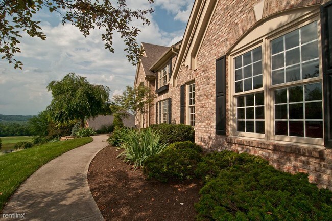 Foto del edificio - 3430 Ivy Hills Blvd