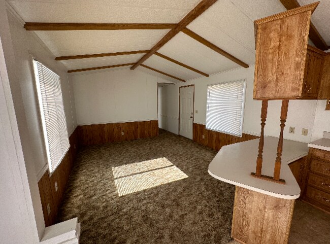 Foto del edificio - 24115 S Pine Springs Rd