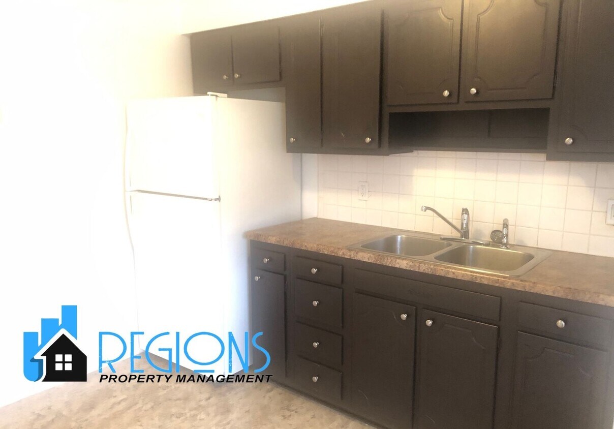 Foto principal - 822 E. Washington Street