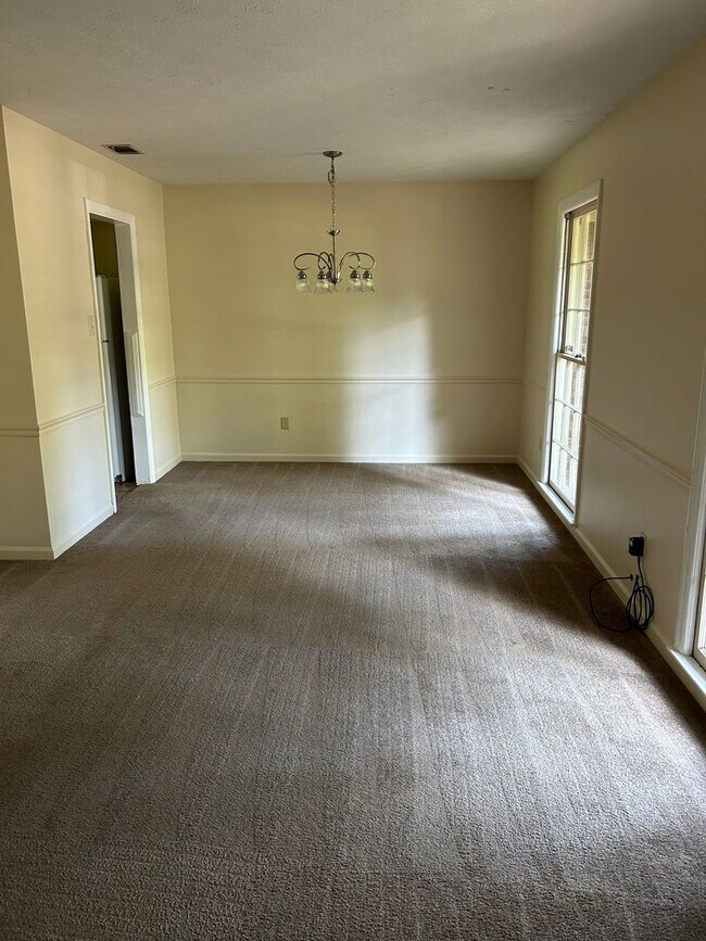 Foto del edificio - Southside Savannah -Windsor Forest West