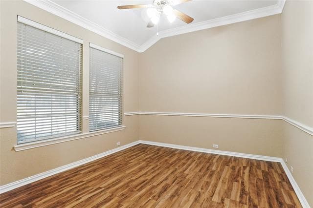 Building Photo - 3504 Llano Tr