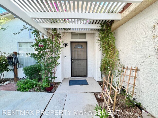 Building Photo - 3 br, 2 bath House - 8220 HOLLISTER AVE