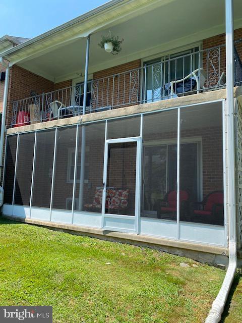Building Photo - 3 Sterling Terrace