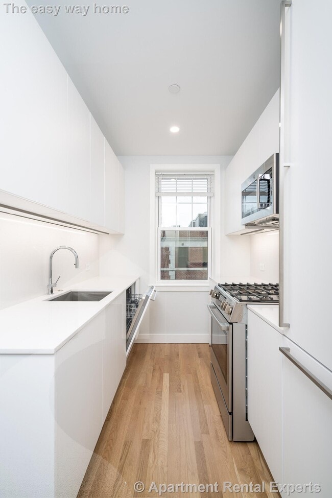 Photo - 17 Forest St Apartment