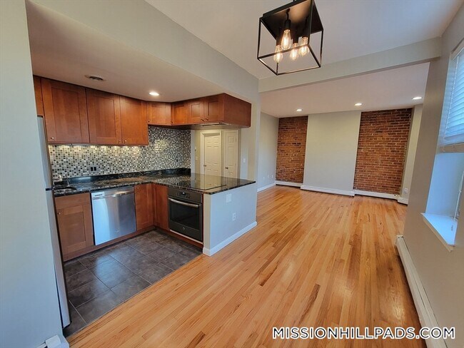 Foto del edificio - 390 Riverway