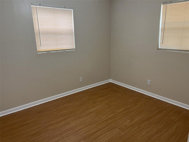 Foto del edificio - 1633 NW 18th Ave