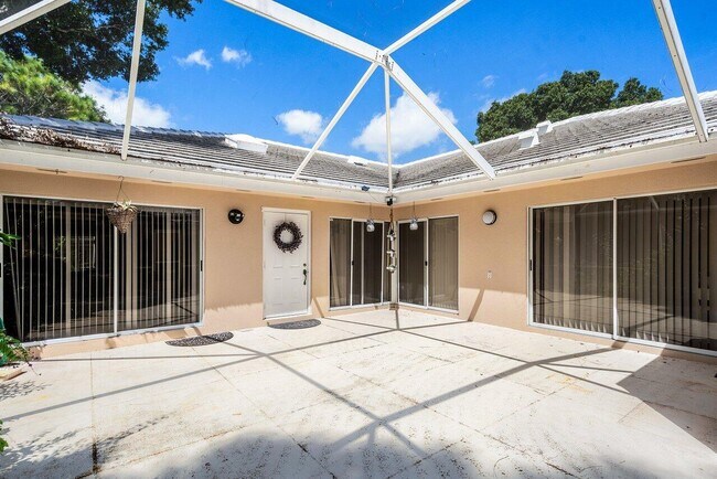 Foto del edificio - 403 Sun Terrace Ct