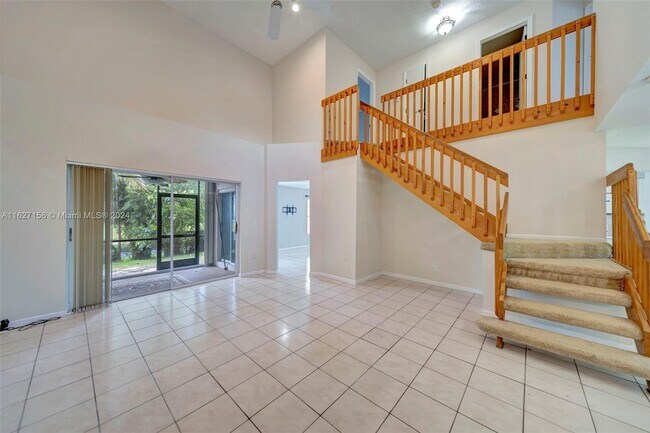 Building Photo - 10858 Cypress Glen Dr