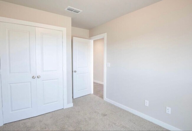 Foto del edificio - Exclusive Bell Farms Townhomes
