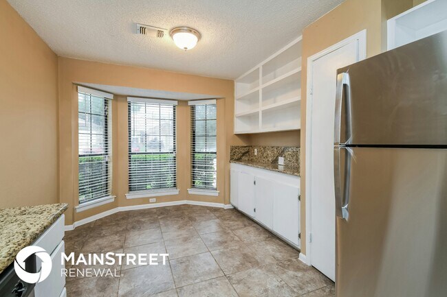 Foto del edificio - 3029 Rustlewind Ln