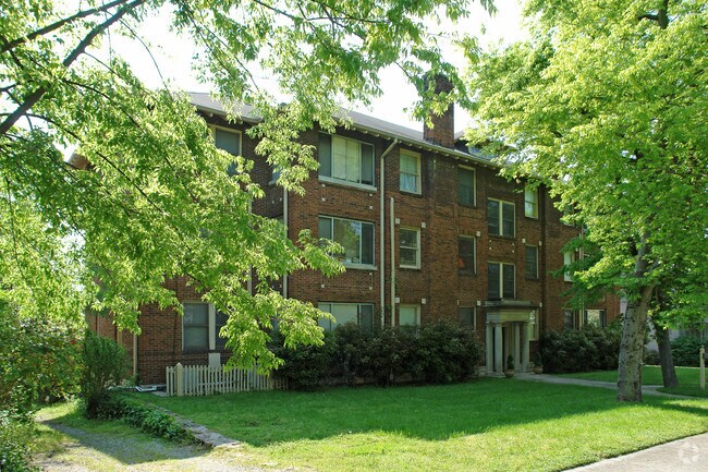 Foto del edificio - Hilltop Apartments