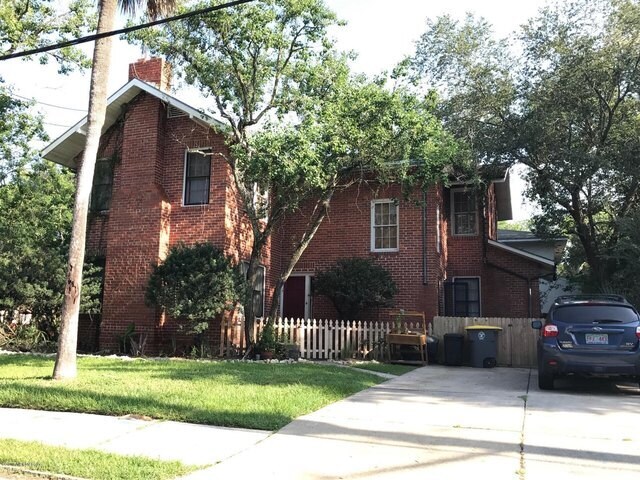 Foto del edificio - 1569 Palm Ave