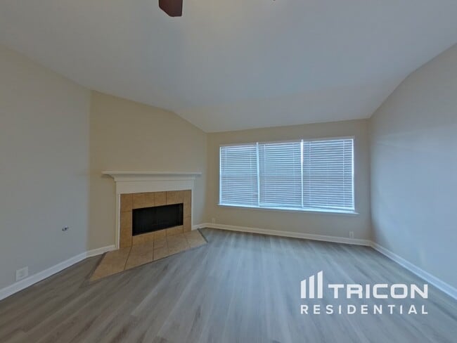 Building Photo - 1219 Mule Deer Dr