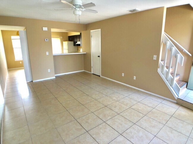 Building Photo - 1724 Bentley Blvd