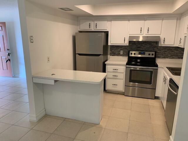Building Photo - 4157 Oak Terrace Dr