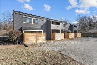 Building Photo - 1502 W 25th Ct