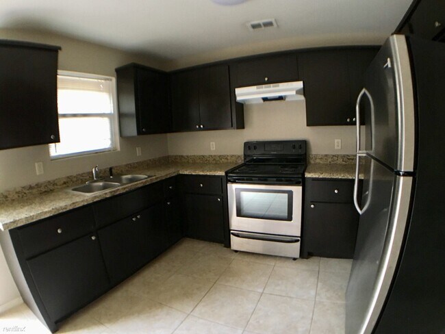 Foto del edificio - 2 br, 2 bath 4plex - 4722 N Dogwood St 2B/2B