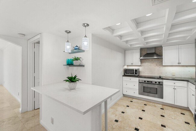 Foto del edificio - 4201 N Ocean Blvd