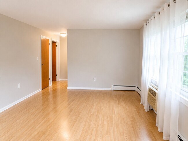 Foto del edificio - 15 Grandview Dr