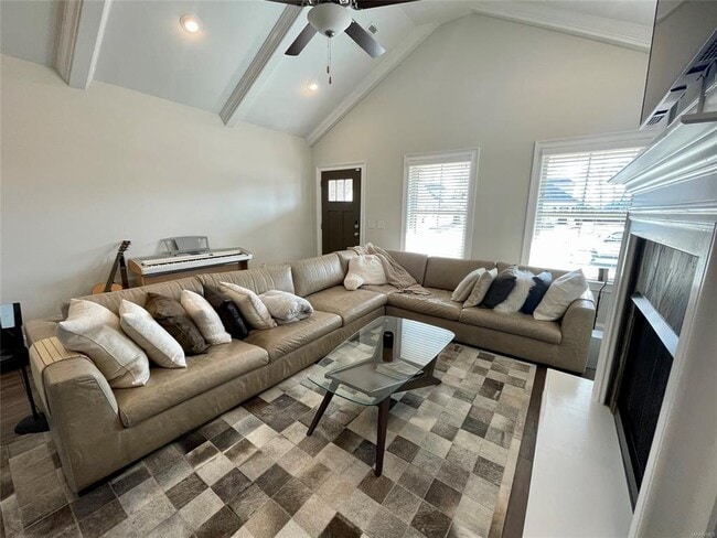 Building Photo - 1243 McClain Dr
