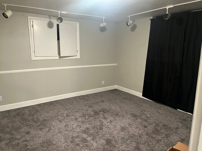 Foto del edificio - 760 N 100 W