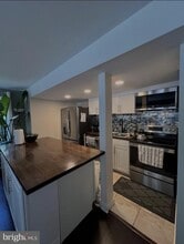 Building Photo - 11301 Water Pointe Cir