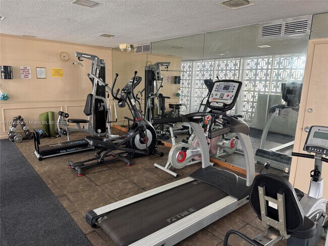 Foto del edificio - 2970 NE 16th Ave