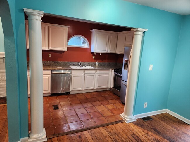 Foto del edificio - 1288 Oak Grove Ave SE