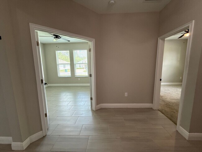Foto del edificio - Amazing Community of Bellechase! 4 Bedroom...